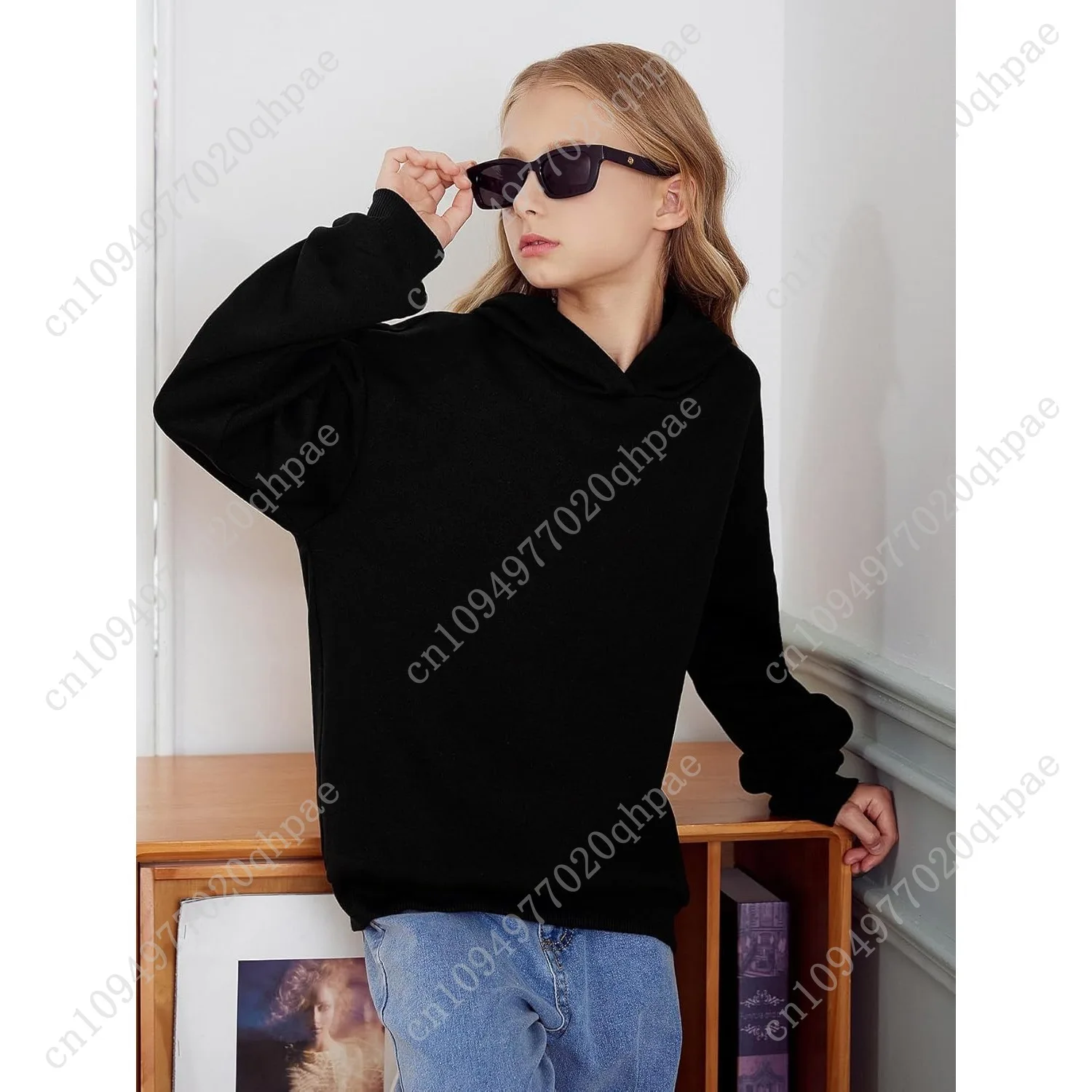 Рисунок 3 - Камуфляжная толстовка с бантом для девочек