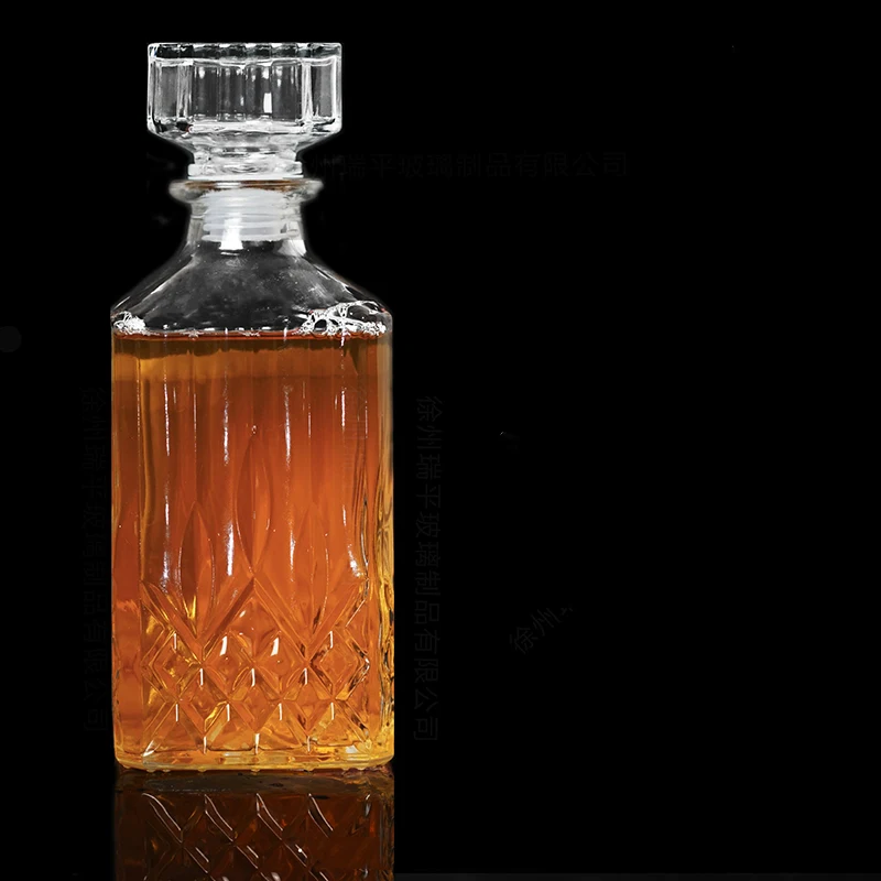 1000ML square shaped lead-free Glass Alcohol Bottle for Tequila, Brandy  barware whiskey decanter for Liquor Scotch Bourbon