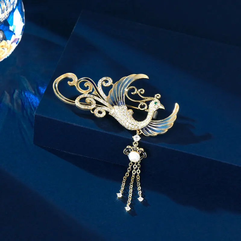 Broche accesorio cheongsam esmaltado al óleo elegante y refinado para mujer, broche de Fénix con borlas de lujo de alta gama