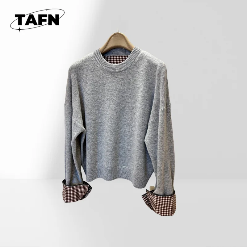 Miękki i wygodny sweter damski z dzianiny kablowej, idealny na wygodne dni, lekki i elegancki na każdą okazję AH1632