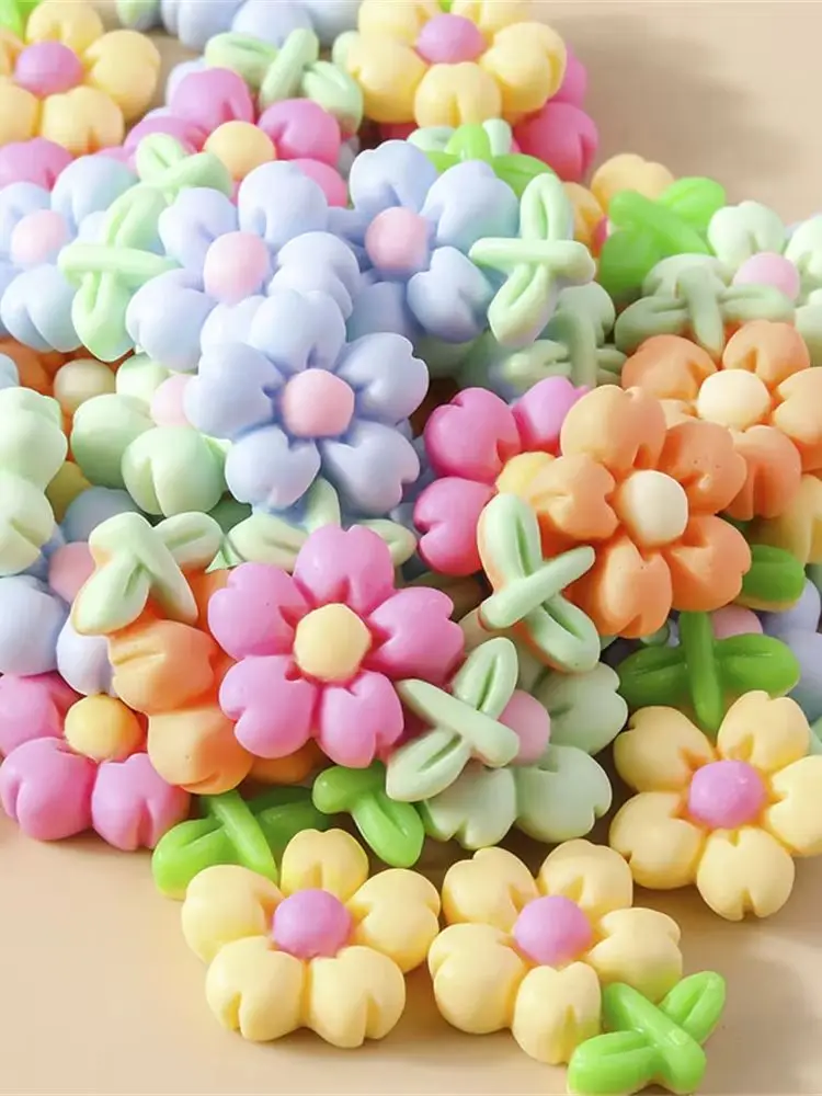 Leslie 15-teiliges Mix aus süßen Kawaii-Blumenanhängern aus Harz, Flatback-Cabochons für DIY-Schmuckherstellung, handgemachte Armbänder und Halsketten – Detail 2
