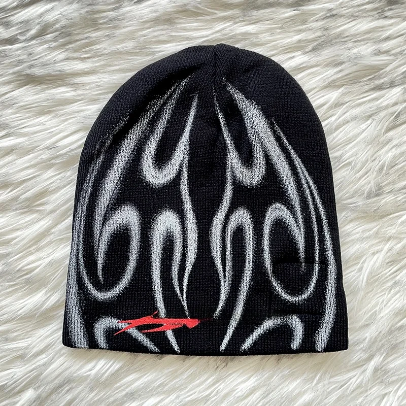 Casual Knitted Woolen Cold Hat Studio Logo Sports Flame Beanie for Men And Women Suitable for All Seasons And Casual Outings
