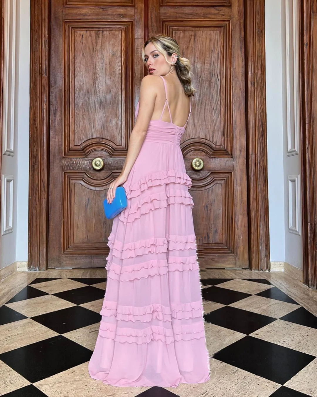 Eeqasn Roze Chiffon Lange Prom Dresses Tiered Rok Formele Avondjurken 2022 Spaghetti Band V-hals A-lijn Wedding Party Jurken