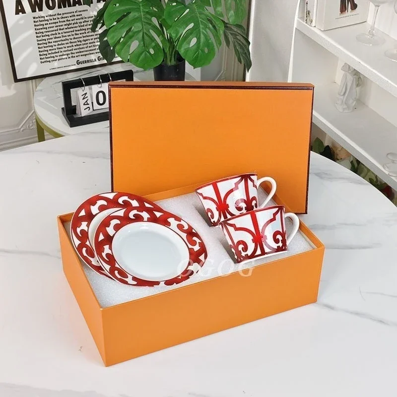 European - Style Retro Bone China Coffee Cup and Saucer Sets in Gift Box Hot - Selling Ideal As Elegant Gifts
