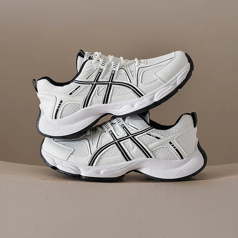 2025 خريف جديد شبكة أحذية رياضية المرأة تنفس الربيع والخريف تنوعا خفيفة الوزن عدم الانزلاق منصة حذاء كاجوال