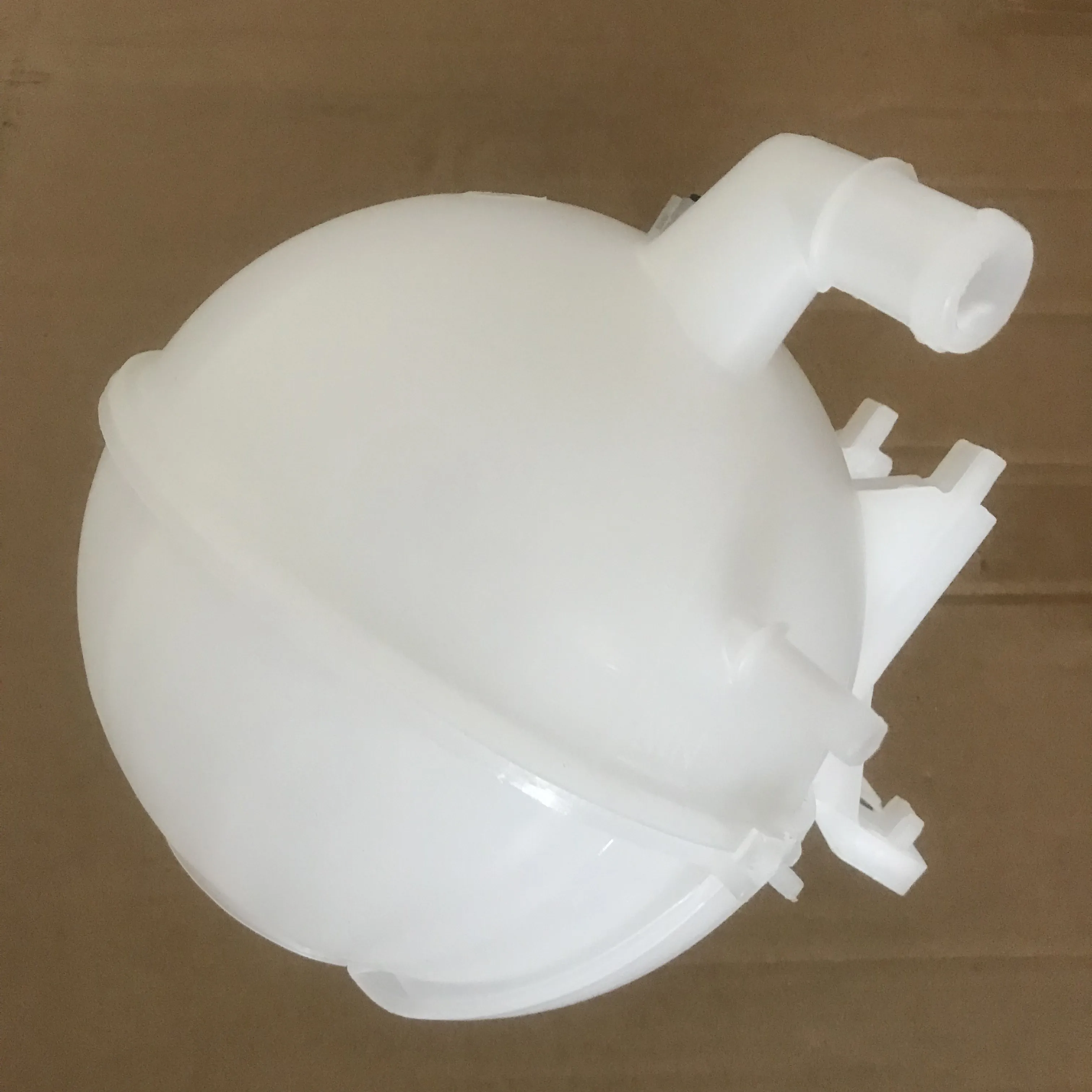 Coolant Reservoir tank For Mercedes Benz W639 6395010503 A6395010503