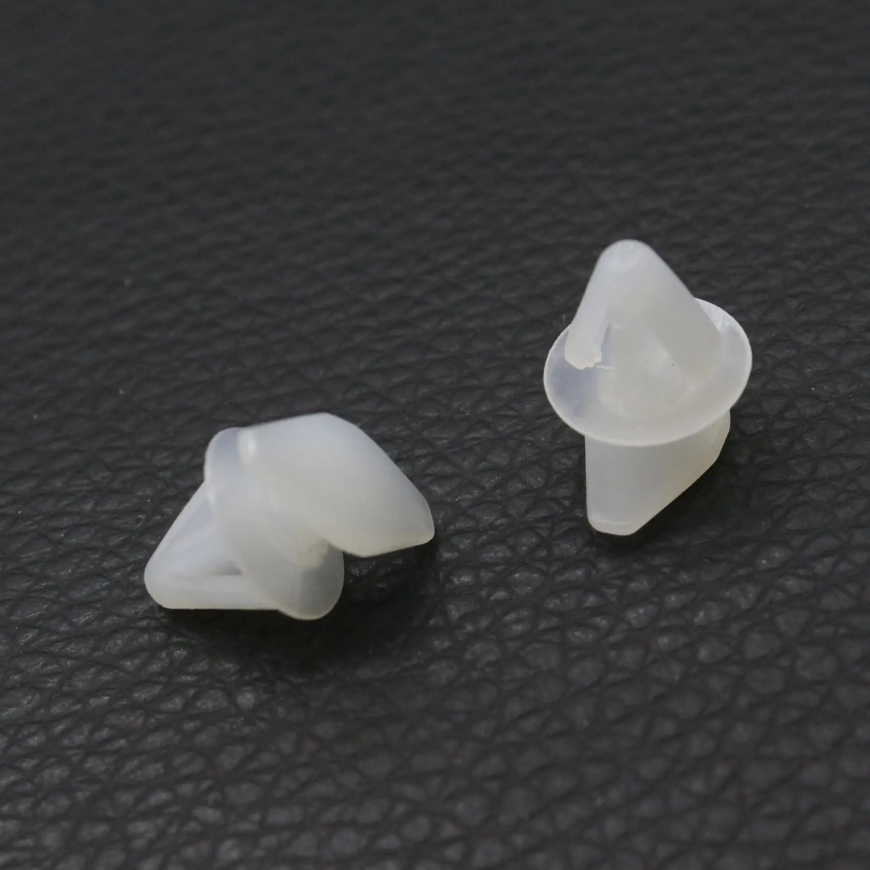 10 Pcs Door Weather Strip Retainer Clips For Buick Cascada Envision Regal Chevrolet Malibu Cruze GMC Acadia White Nylon 11611342