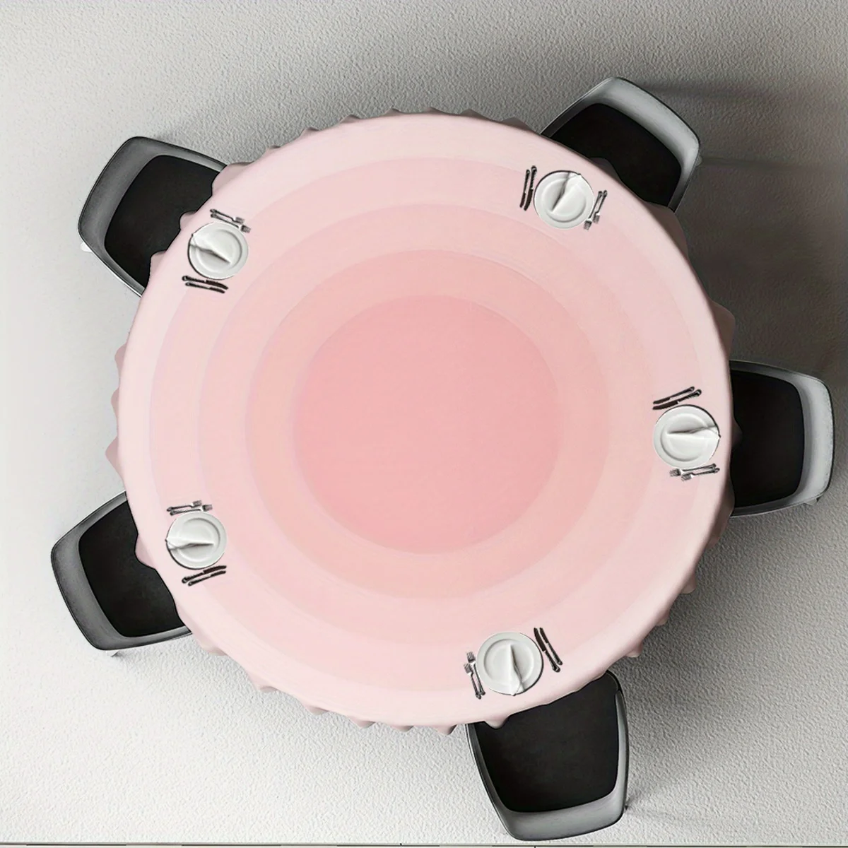 One pink gradient tablecloth, measuring 61 inches in size, made of 100% polyester, and machine washable.zyc