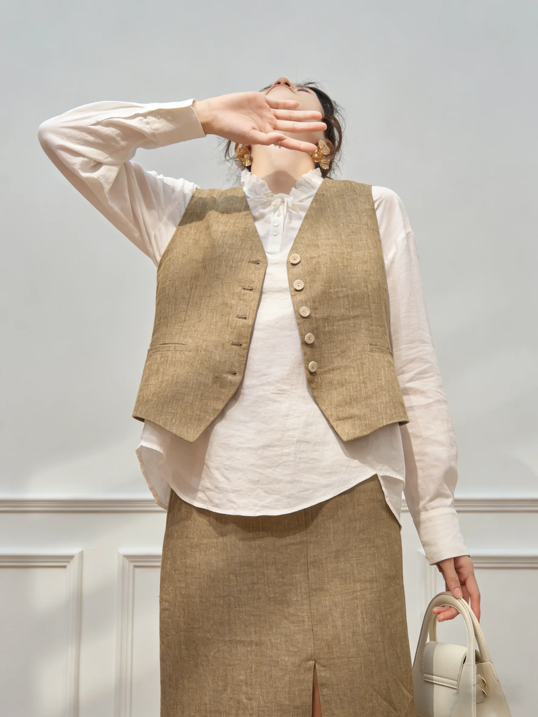 

White Linen Vest Shirt Straight Cut High Waist Skirt Three Piece Set Spring New Women's Fashion Casual Loose Type Ensemble