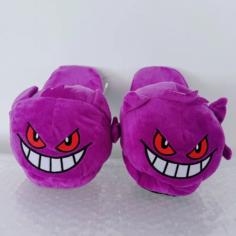 Zapatillas de algodón de felpa de Anime Pokemon Pikachu Snorlax Eevee, zapatos de casa antideslizantes suaves para interiores para parejas, zapatillas Kawaii para hombre y mujer