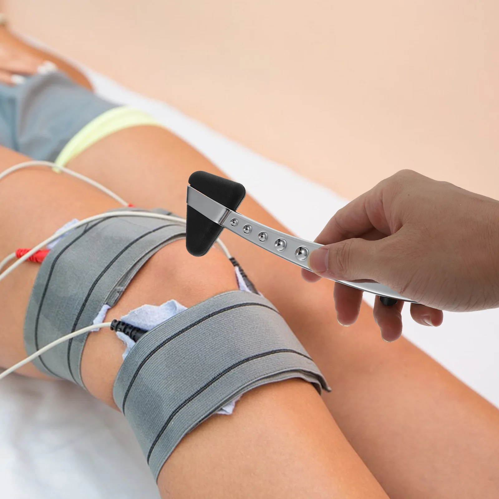 

1Pcs Practical Reflex Hammer for Hospital Accessories Triangular Plexor Lightweight Control of Percussion Force Myotatic