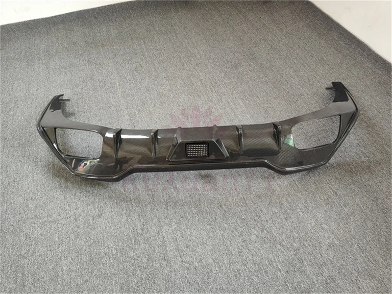 ناشر خلفي من ألياف الكربون عالي الجودة لسيارات BMW 8 Series 840i G14 G15 2019-2022 طقم هيكل المصد الأمامي حافة التنانير الجانبية