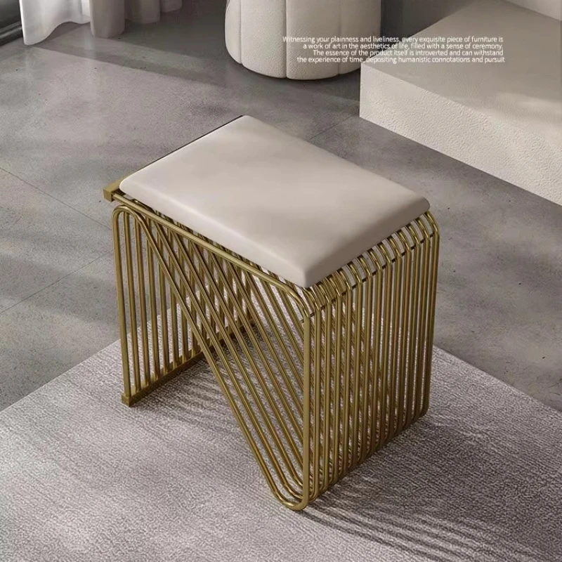

Элитная итальянская банкетка-оттоманка для обуви, высококачественная скамья для спальни, минималистичный табурет для переобувания в гардеробной, низкий табурет N-образной формы для прихожей