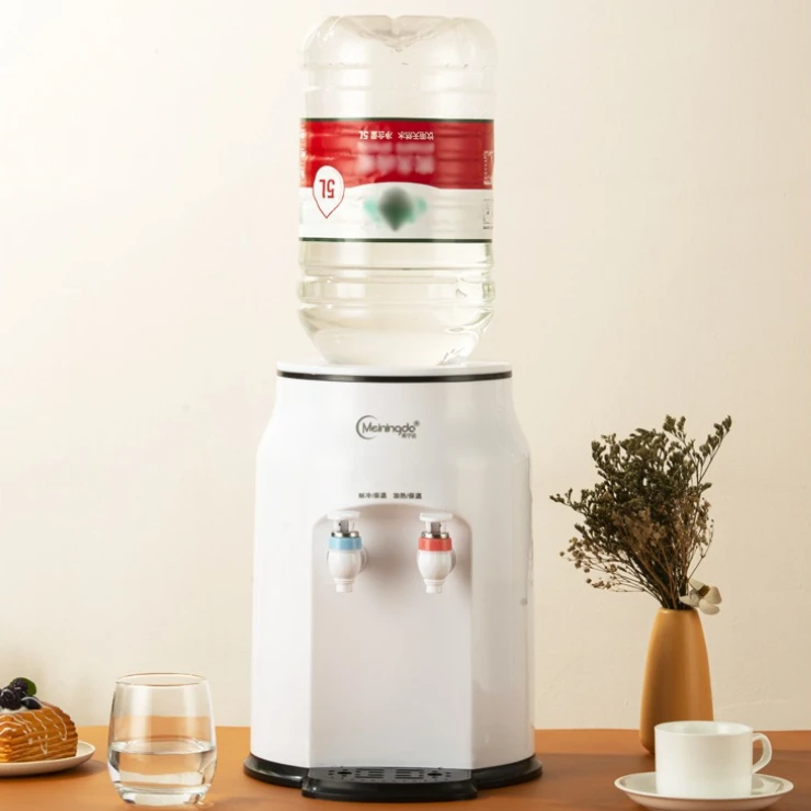 

Диспенсер для питьевой воды, бытовое общежитие, офис, небольшое охлаждение и обогрев двойного назначения, мини-настольный компьютер