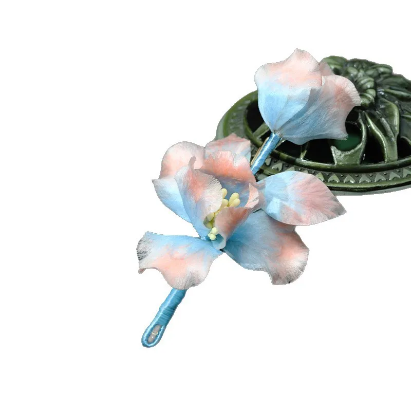 Handmade Real Silk Velvet Flower Brooch New Chinese Pink Blue Gradient Iris Tectorum Accessories Niche Female