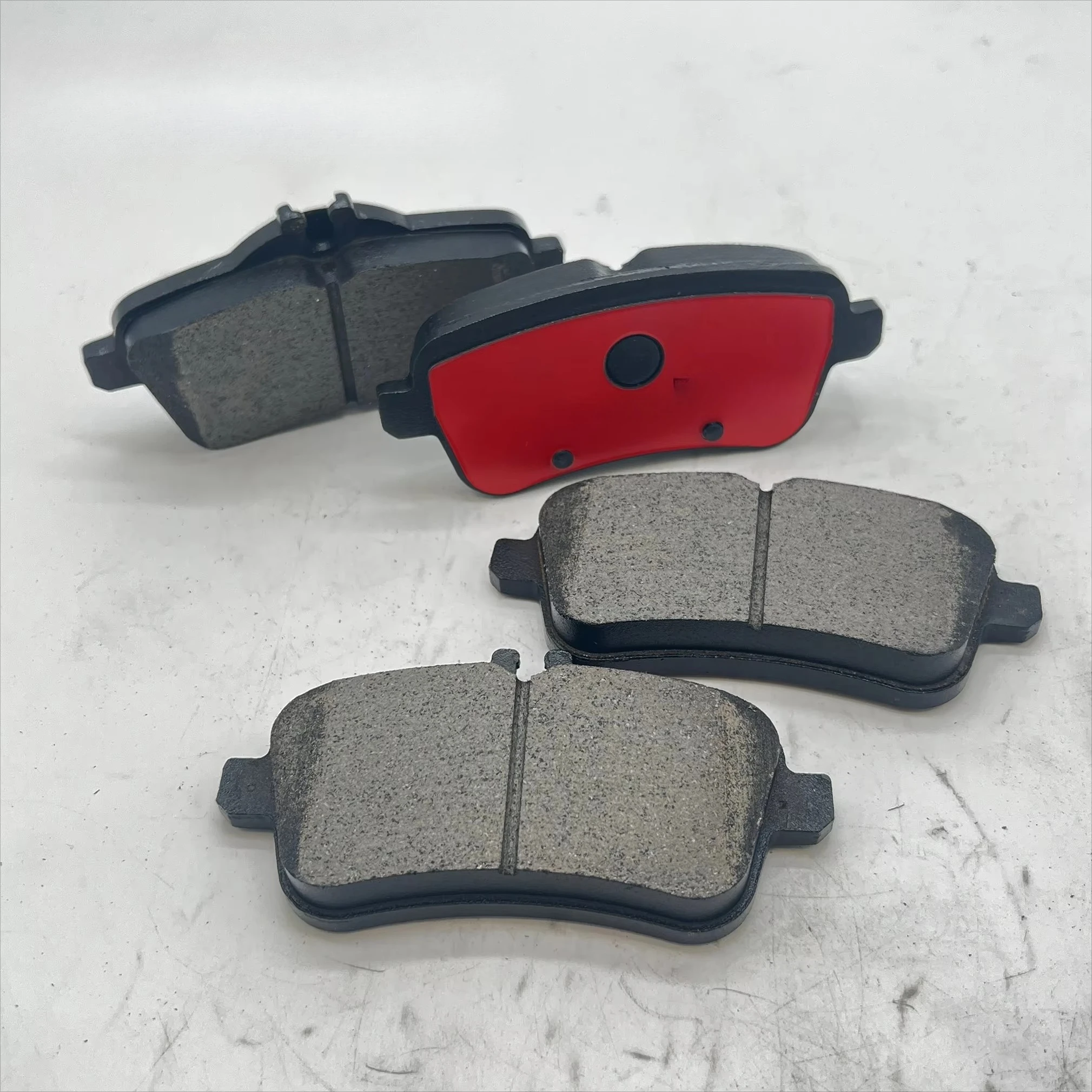

P50156 Rear Brake Pads Semi-Metal Series Operating Experience Number High Quality 0074208620