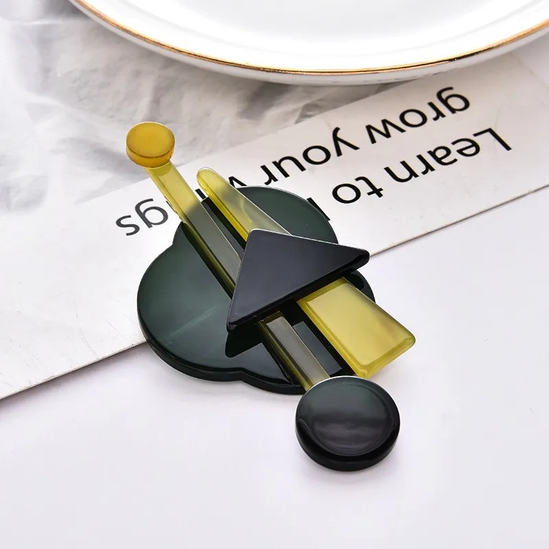 DIY accessories Korean fashion versatile acrylic brooch, round splicing corsage accessories, high-end silk scarf buckle jewelry,