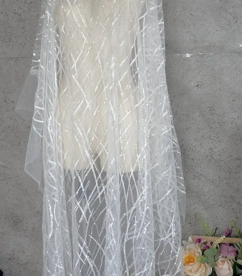 Tela de encaje de lentejuelas pesadas, bordado de flores, tela de tul blanco suave para encaje de boda, vestido de novia, velo de encaje de 51 "de ancho