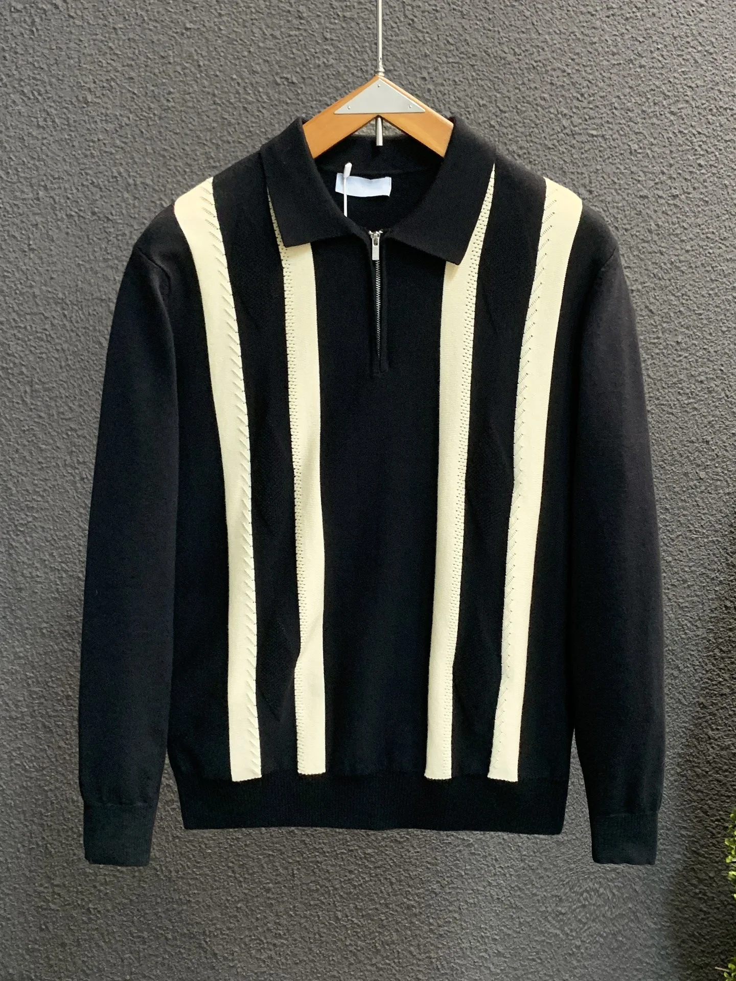 2025 autunno nuovi uomini colletto rovesciato polo con cerniera manica lunga a righe caldo business casual top versatile