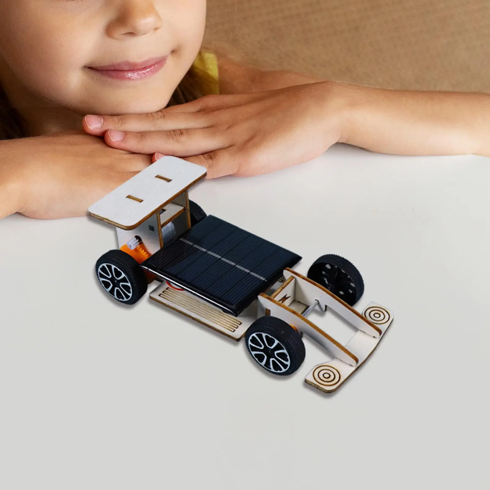 Fai da te Mini auto da corsa solare giocattolo di apprendimento giocattolo auto in legno modello di veicolo Puzzle 3D