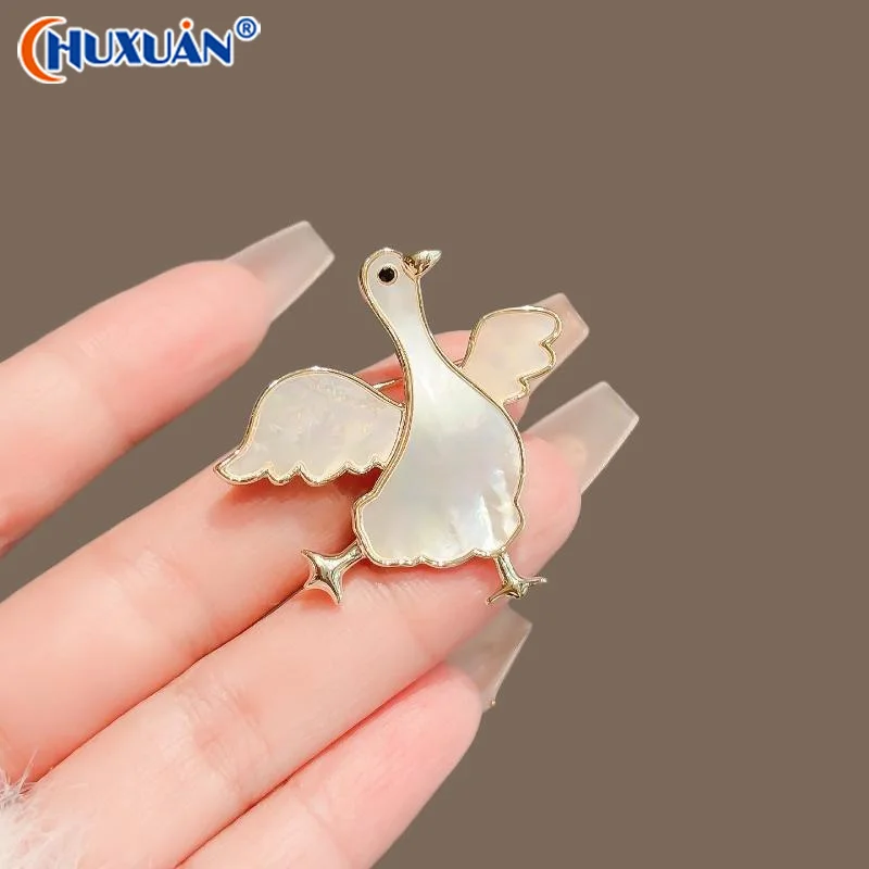 Q Cute Goose Shaped Brooch Natural Mother Of Pearl Inlay Gold Plated Trim For Jackets Scarves Daily Wear
