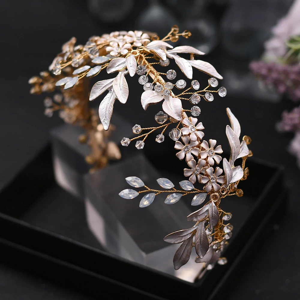 Golden Bride Headdress Glittering Milk Rhinestone Crystal Headbands For Brides Alloy Leaf Flowers Wedding Barrette Hair Hoop