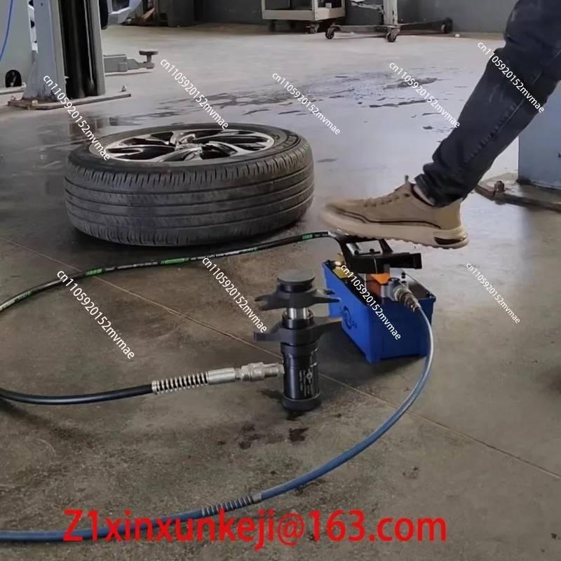 Hydraulic Ball Joint Disassembly Tool 4.5T For Passenger Cars Pneumatic