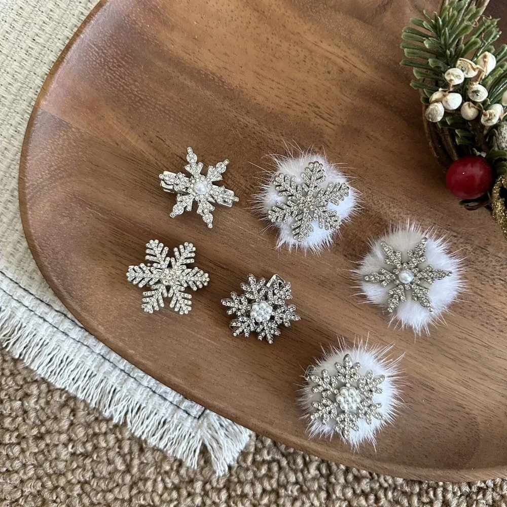 Pinzas para el pelo de copo de nieve de felpa para mujer, 2 piezas, lazo de diamantes de imitación exquisitos, Clip de pico de pato, accesorios para