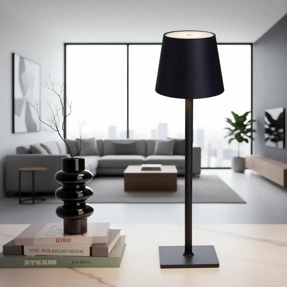 

Перезаряжаемая светодиодная настольная лампа с 3-ступенчатой регулировкой яркости, аккумулятором 5000 мАч, идеально подходит для спальни, столовой и использования на открытом воздухе (черная)