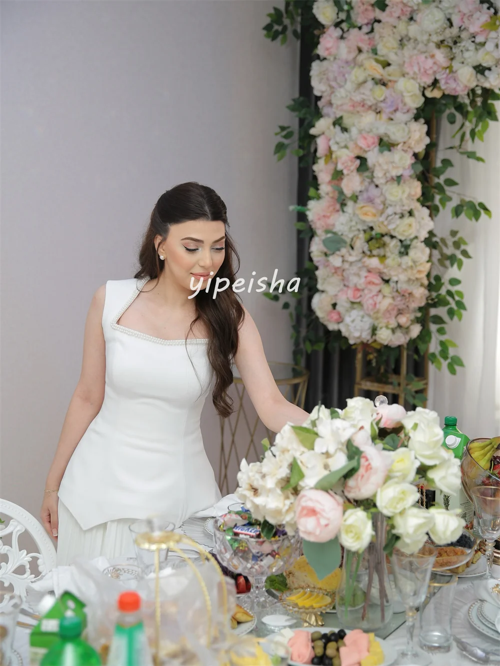 Personalizado estilo moderno moda jérsei beading plissado em linha reta pescoço quadrado vestidos longos sob medida vestidos de ocasião combinando clássico