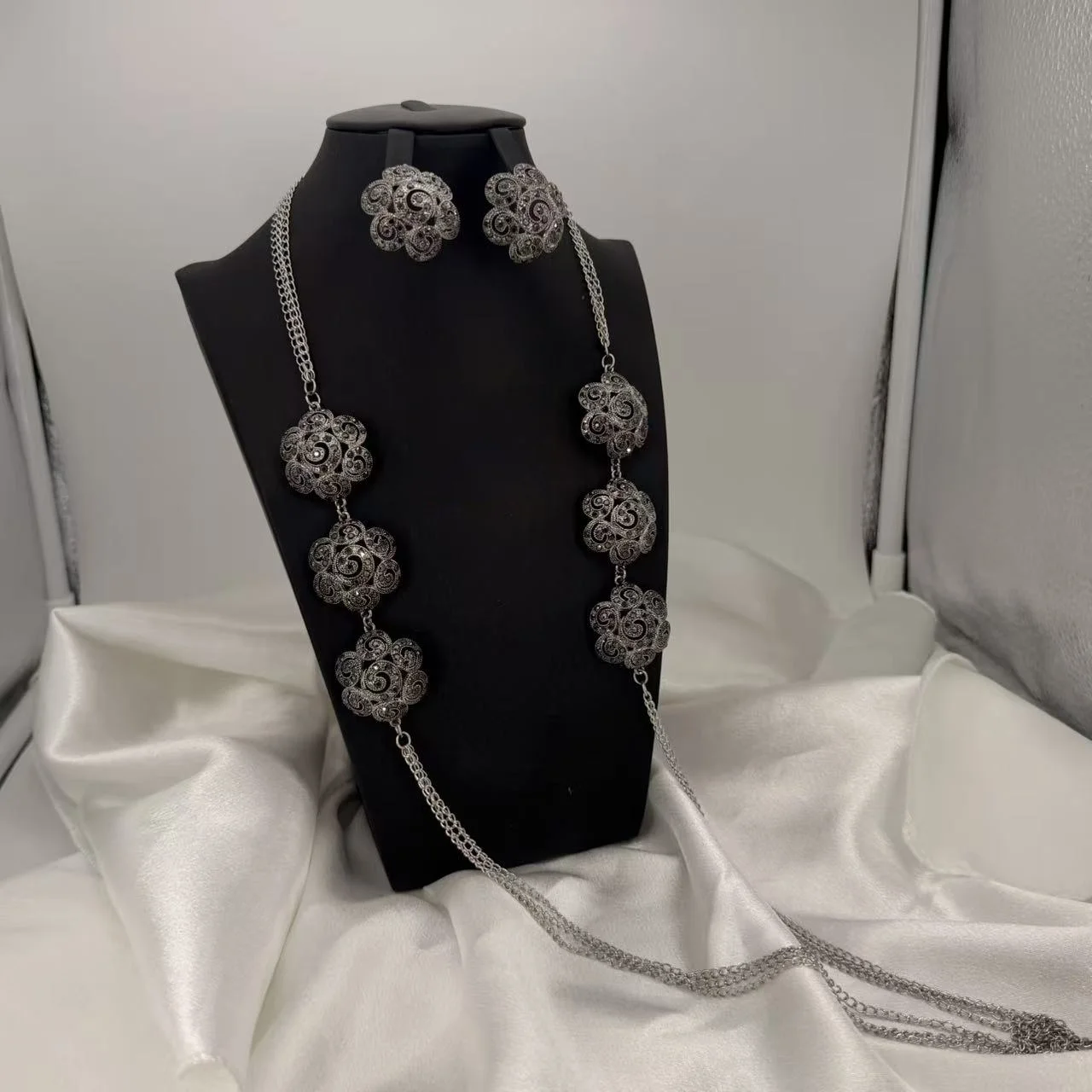 Retro Silver Marcasite Hollow Rose Flower Dubai Jewelry Set Women Nigerian Wedding Party Long Layered Chain Necklace Earrings