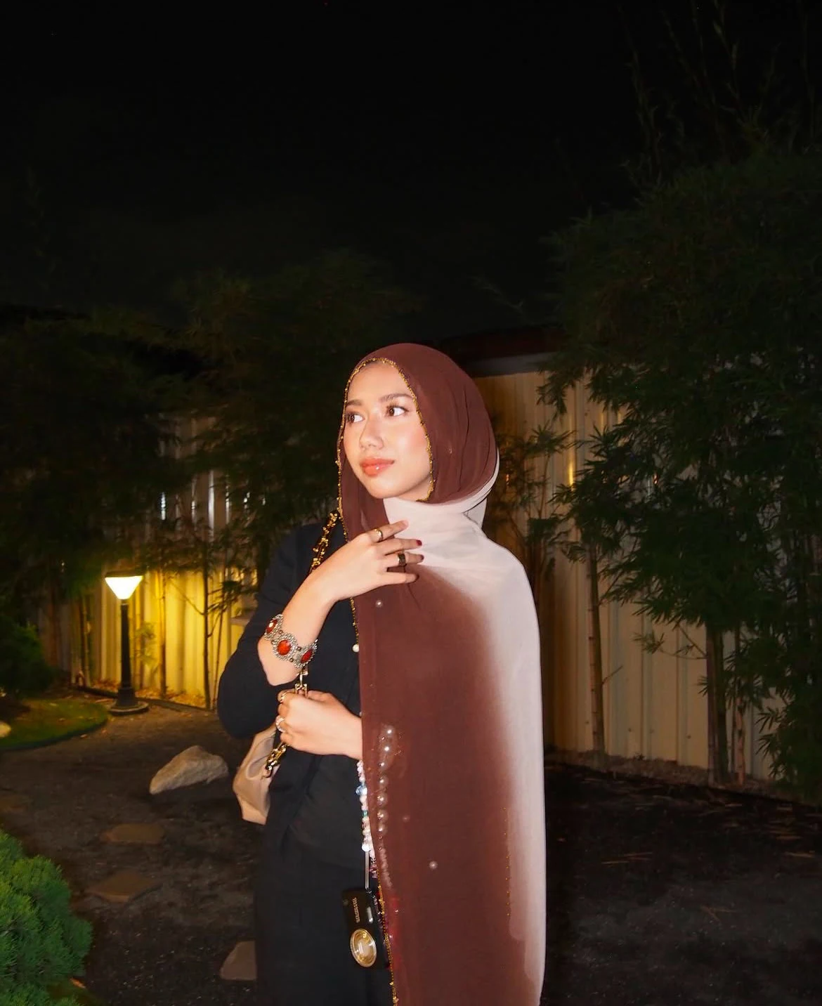 

Лидер продаж 2025 года, шаль с градиентом, шифоновый хиджаб, шарфы Tudung из бисера, вечерние хиджабы, исламские шали, мусульманский свадебный хиджаб, Малайзия