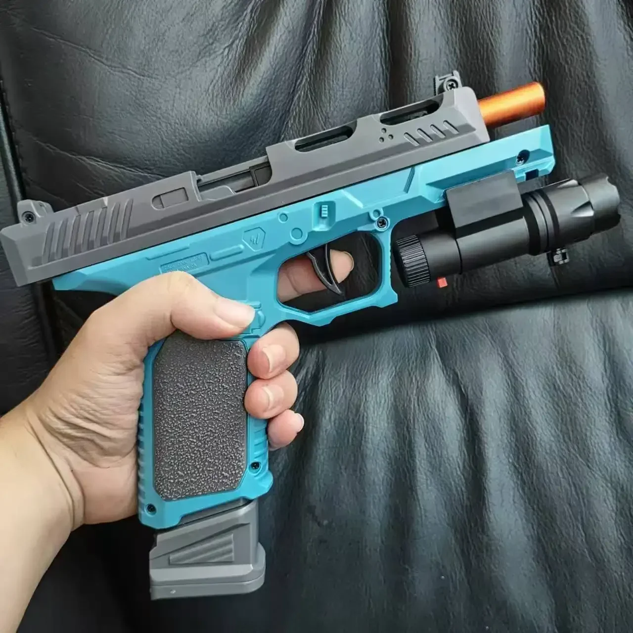 Pistolet zabawkowy SIG17 Ciągłe strzelanie Airsoft Puszka pistoletowa Wyrzuć pustą wiszącą wyrzutnię Prezent na Boże Narodzenie dla chłopców dorosłych