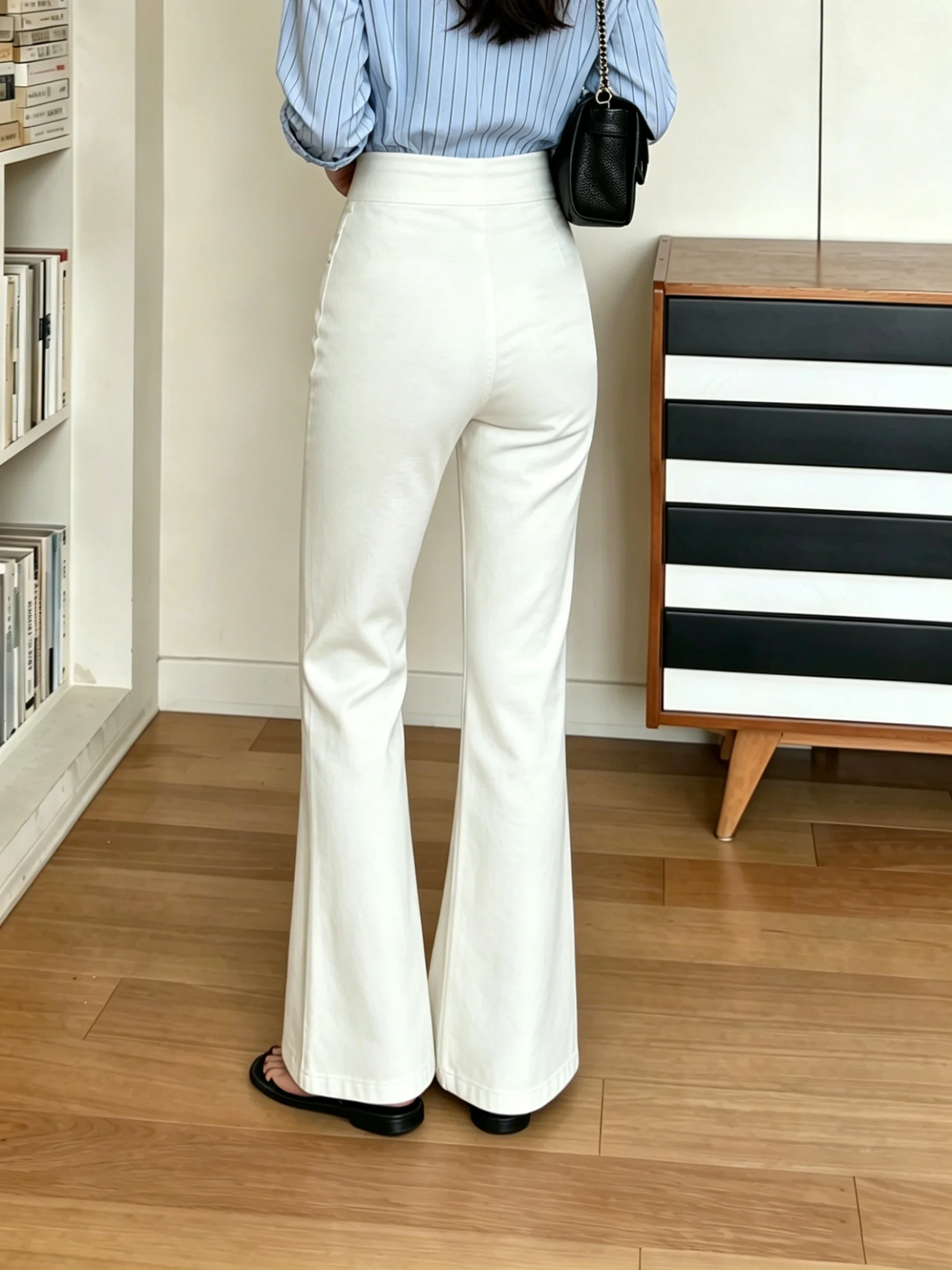 Ladies' White High-Waisted Trumpet Yoga Pants Cross V-Shaped Waist, Abdomen, Hips and Elastic Slim Fit for Leisure Wear. - view 5