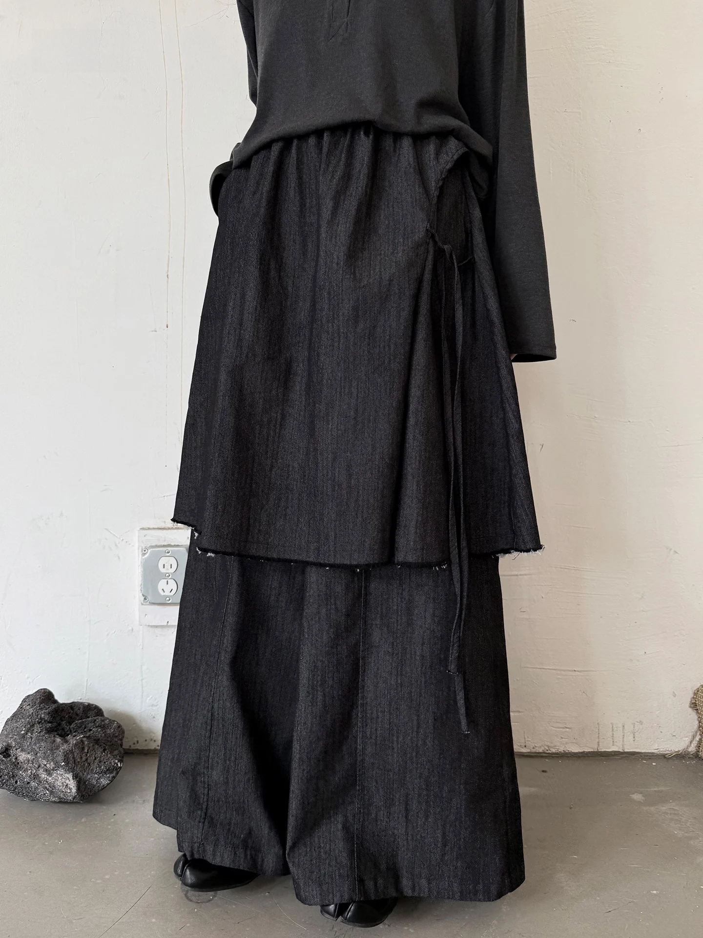 Casual Black Denim Skirt Pants Women's Loose Fit Spring Season Natural Waist Design Side Tie Belted Fake Two-Piece Jeans