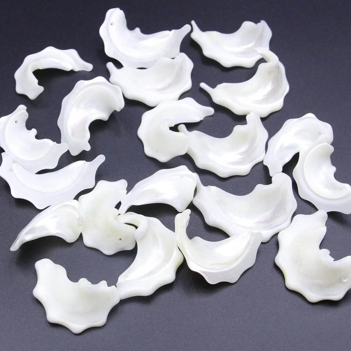 5 PCS 30mm-40mm Natural White Shell Mother of Pearl Loose Beads Jewelry Pendant Earrings  Keychain Making Craft Charms