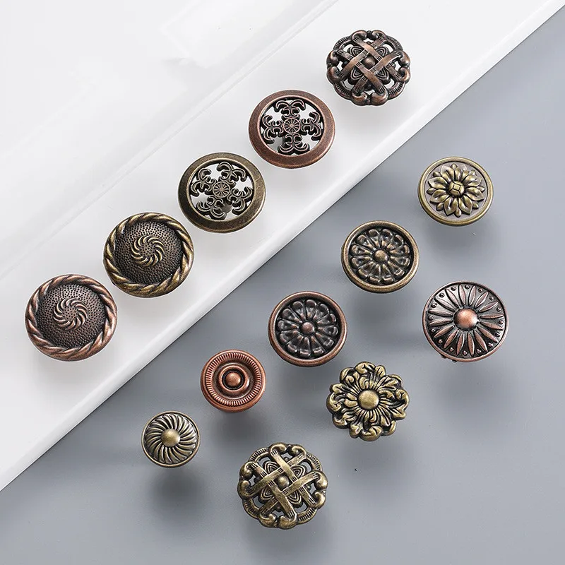 Vintage Round Zinc Alloy Cabinet Handle Single Hole Retro Lace Hollow Door Knob Antique American Style Kitchen Drawer Pull