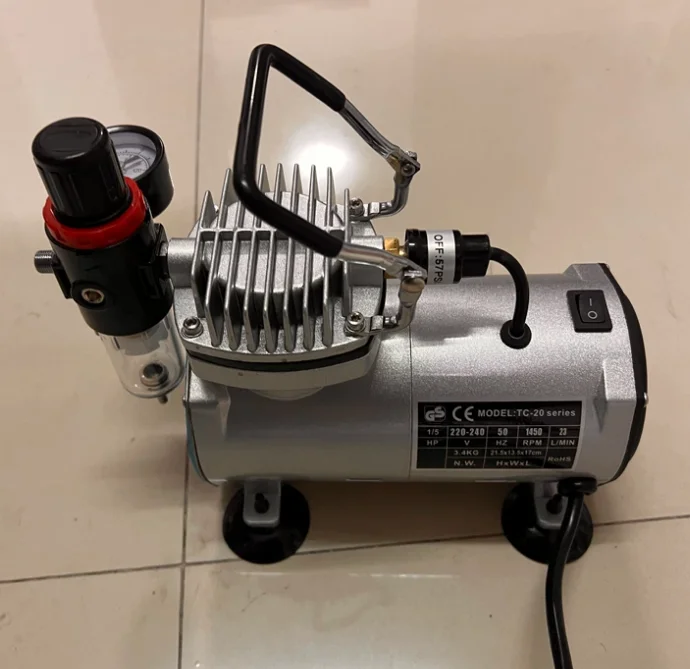 18B Mini Airbrush Compressor Pump for Model Painting Military Gundam Furniture Repair Cake Decorating Spray Gun