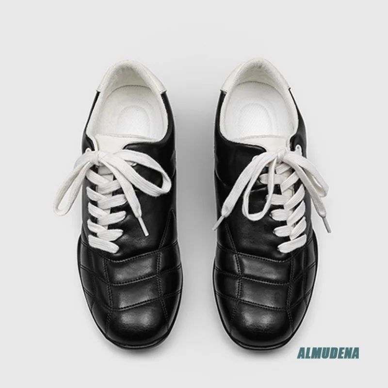 

Men's Casual Sneakers Round Toe Lace-Up Low Top Streetwear Outdoor Fashion Comfortable Shoes Urban Retro Soft-Soled Shoes