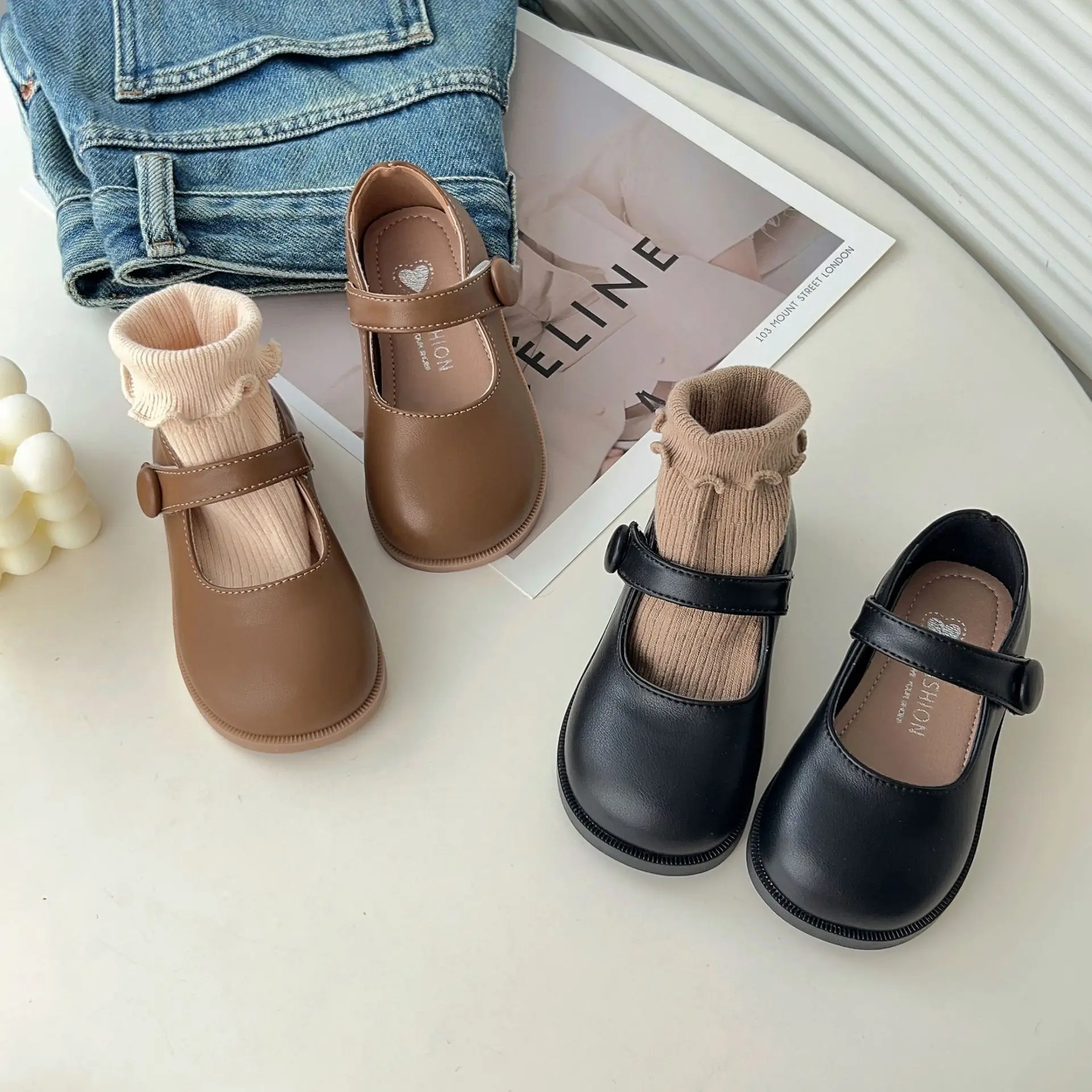 Autumn Girls PU Patent Leather Princess Casual Shoes Kids Soft-soled Loafers Velcro Children Flat Shoes Casual Daily Lady Shoes
