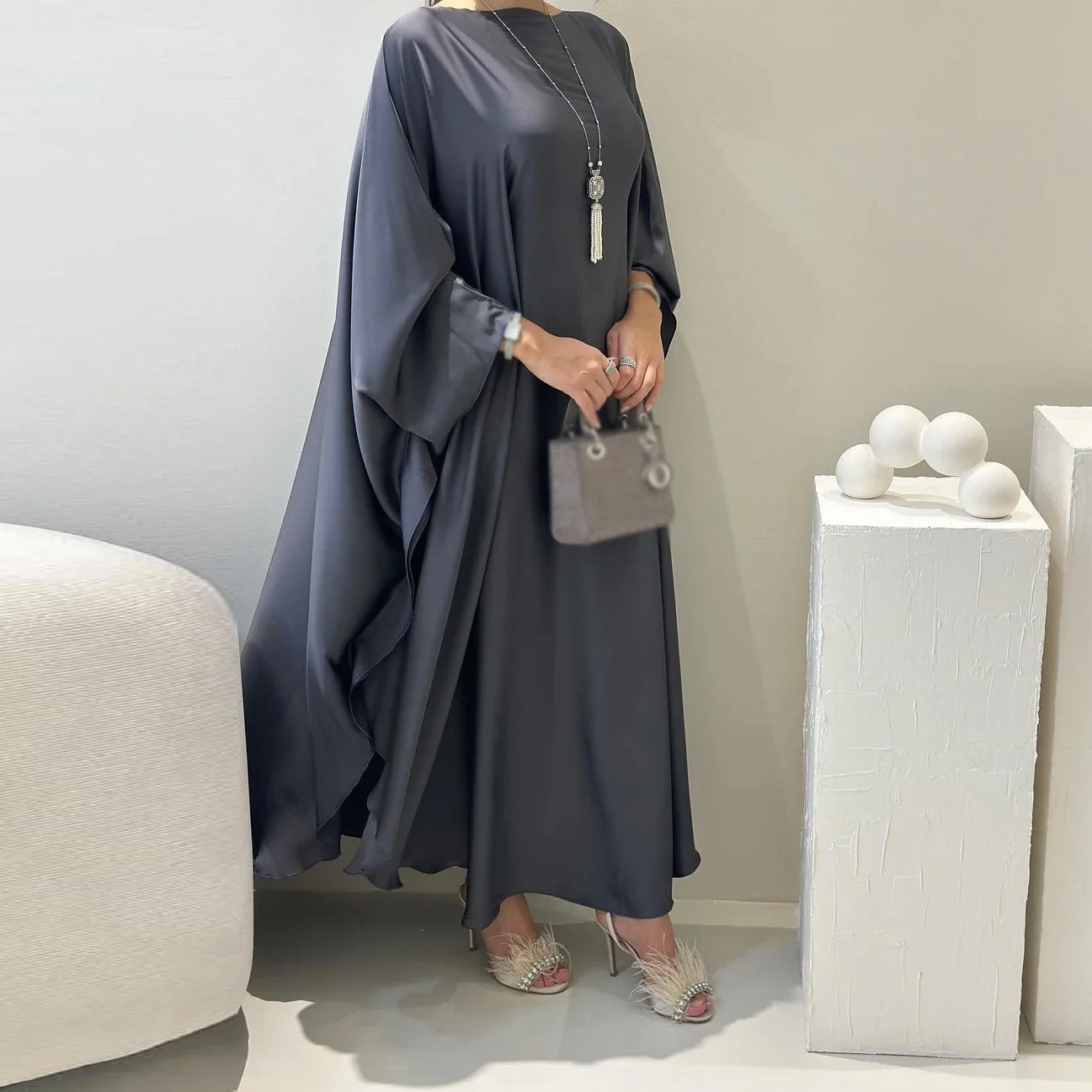 Eid Muslim Dress for Women Bat Sleeve Satin Jalabiya Abaya Morocco Party Dresses Ramadan Kaftan Islam Dubai Arab Long Robe 2024