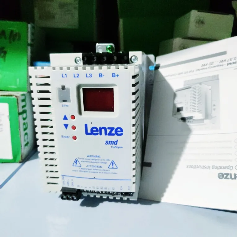 

Lenze ESMD222C4TXA 2,2 кВт 400 В
