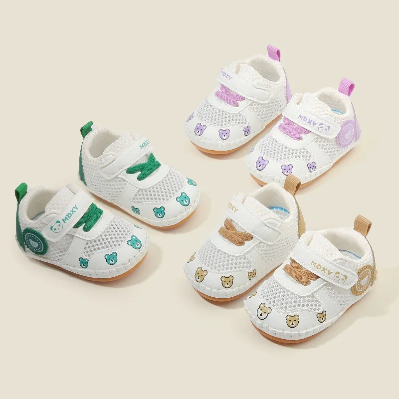 كروسسوفكي حذاء طفل 2025 ربيع جديد لطيف الفتيات الصنادل لينة وحيد أحذية مشي جوفاء بلوي حذاء أطفال غير رسمي أحذية رياضية للأطفال