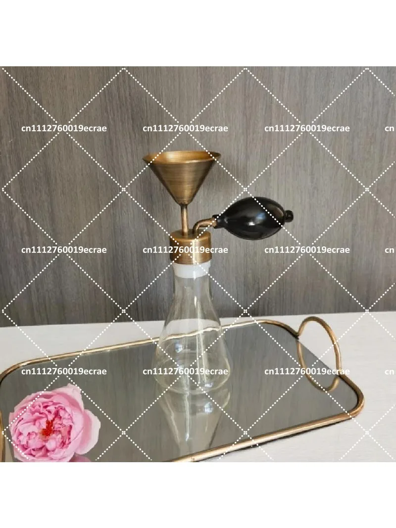 Creative Glass Scent Bottle for Aromatherapy, Brass Essential Oil Diffuser, Home SPA Decorative Perfume Vial
