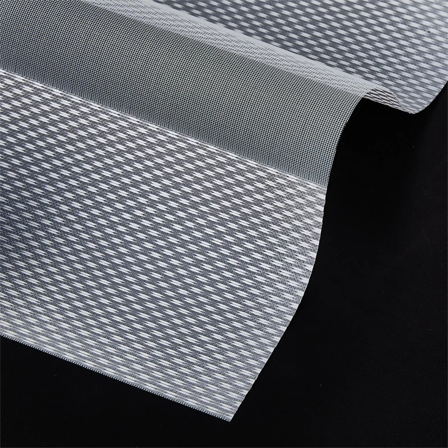 

Ткань для рулонных штор «Зебра» из 100% полиэстера, двухслойная, с эффектом полного затемнения, для спальни, столовой, ванной комнаты. Акция!