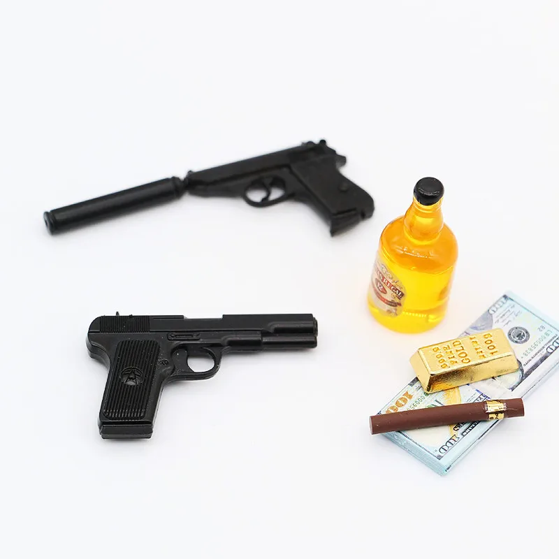 Simulation Miniature Metal Pistol Gun Model For 1/6 Dolls Dollhouse Accessories Action Figure Soldier Scene Props Pretend Play