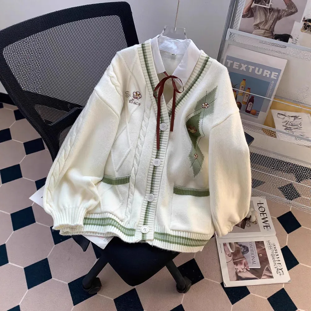 

Sweet and gentle style knitted cardigan women's 2025 new autumn and winter loose outer wear lazy forest sweater jacket