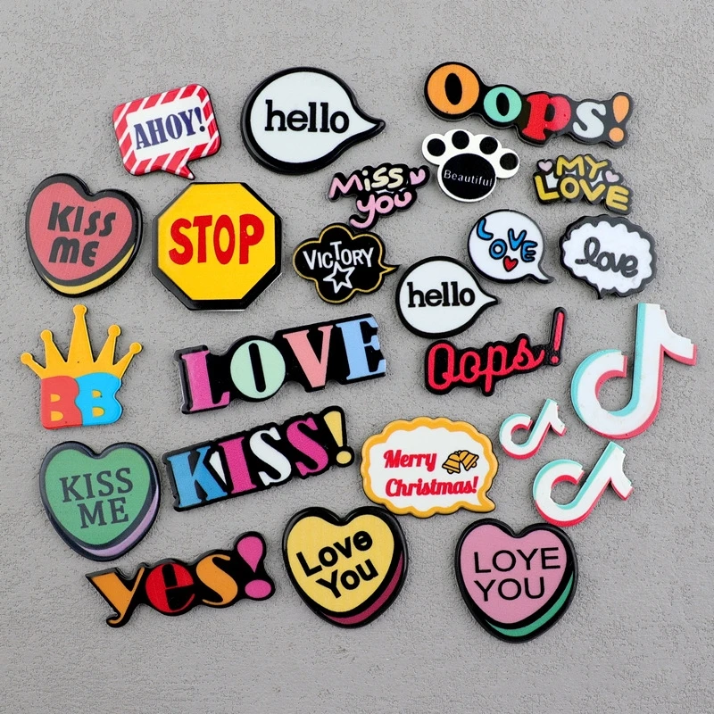 20pcs Vintage Heart Shape Acrylic Flatback Sticker Cabochons Classical Signpost Tag Miss Yes Kiss Embellishment for Scrapbooking