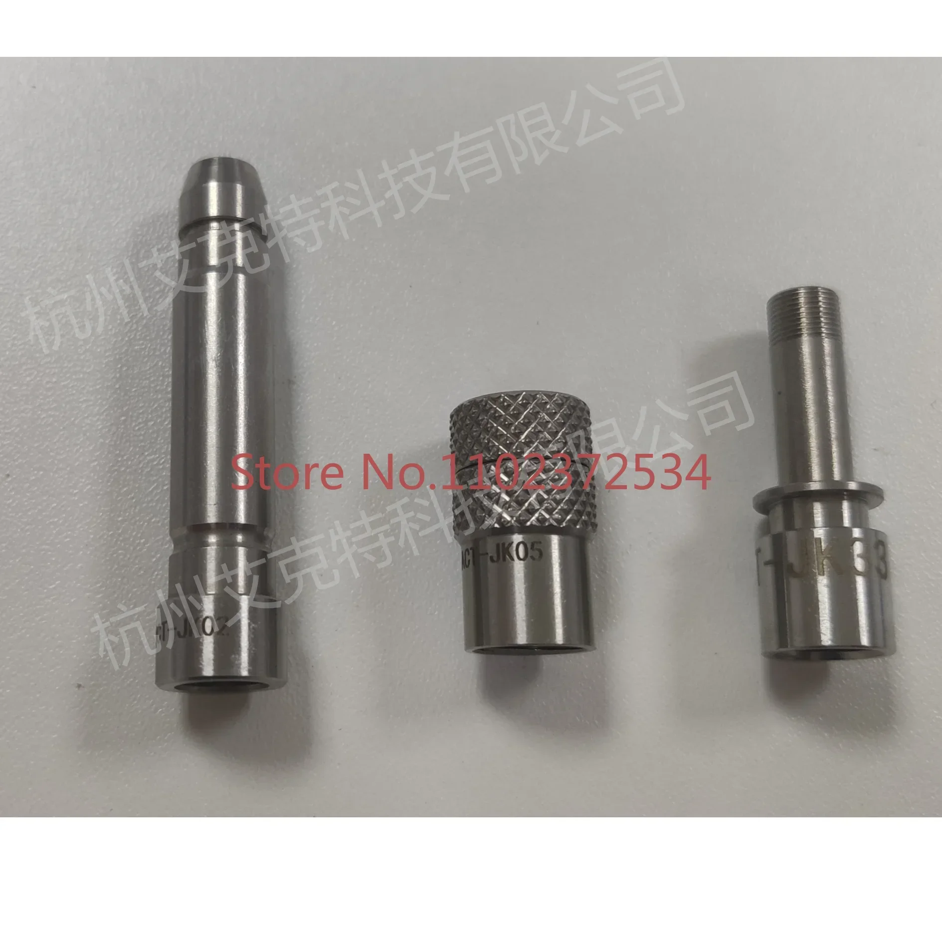 Optical fiber connector for cold light source guide beam of medical Stokes optical fiber endoscope