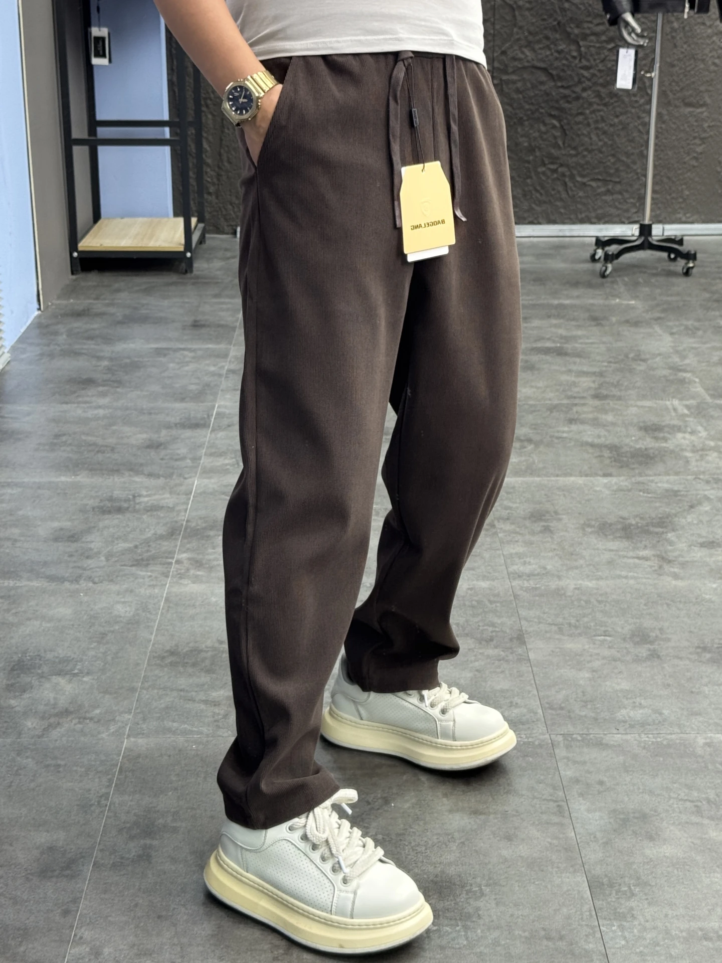 

Svip Men's Retro Thiened Corduroy Straight Leg Pants Autumn Casual Pure Color Comfortable Loose Fit Straight Cut Trousers